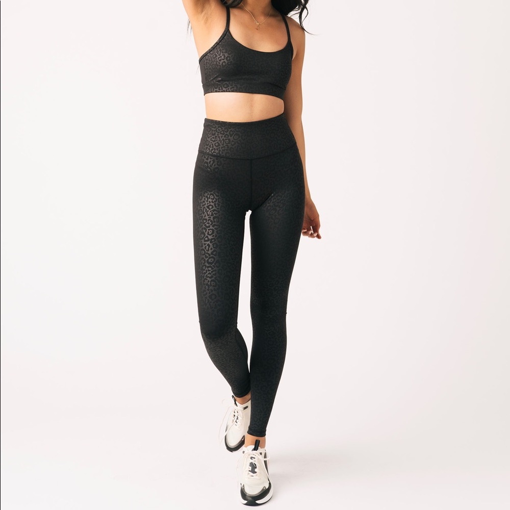 ZYIA Black Leopard Light n Tight Hi-Rise Legging 28"